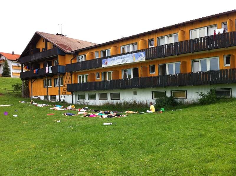 Yogastunde im Allgäu