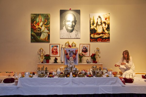 Beginn Puja