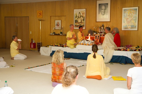Brahmacharya Weihe2013071001