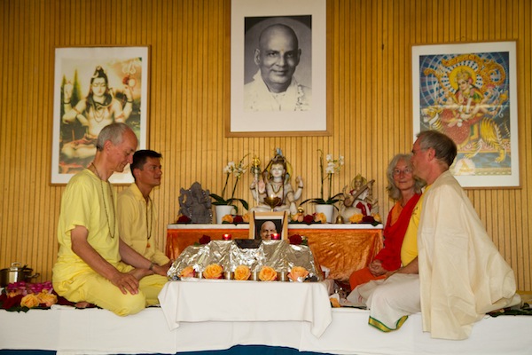 Brahmacharya Weihe201307974