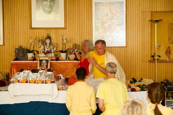 Brahmacharya Weihe201307987