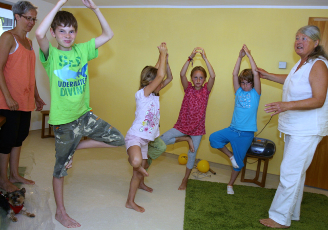 Kinderyoga Baum