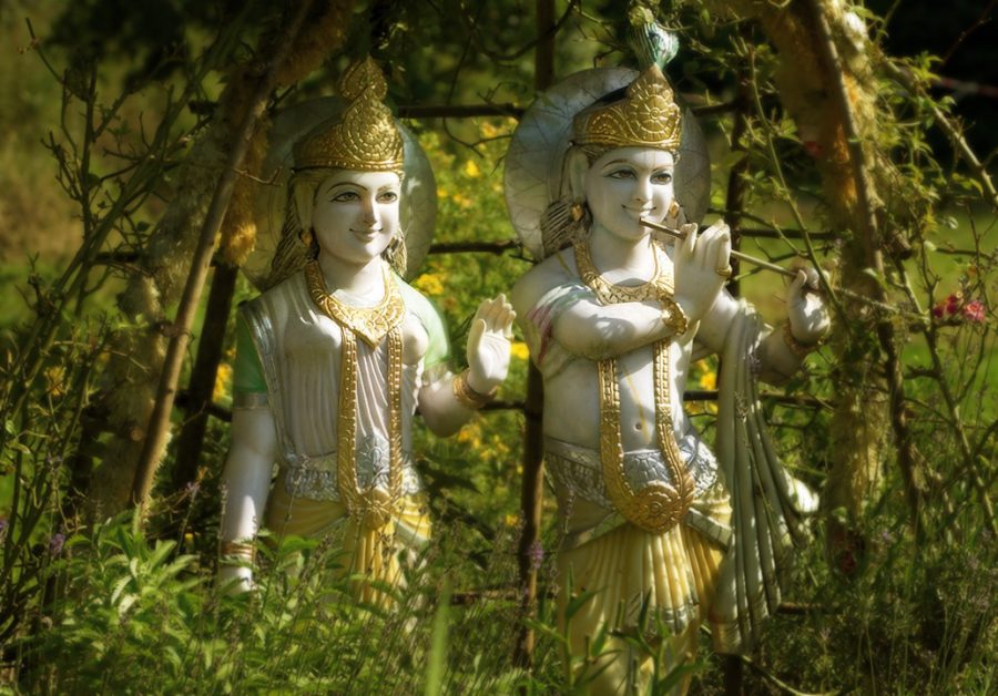 Radha und Krishna (mit Flöte)