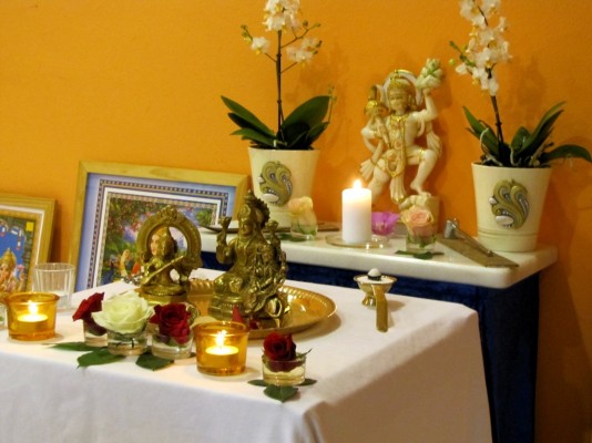 mantra, Puja, murti