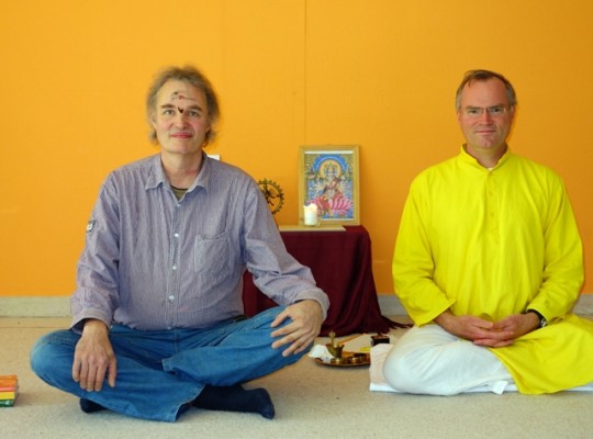 Teamaufnahme, Sevaka, Sukadev