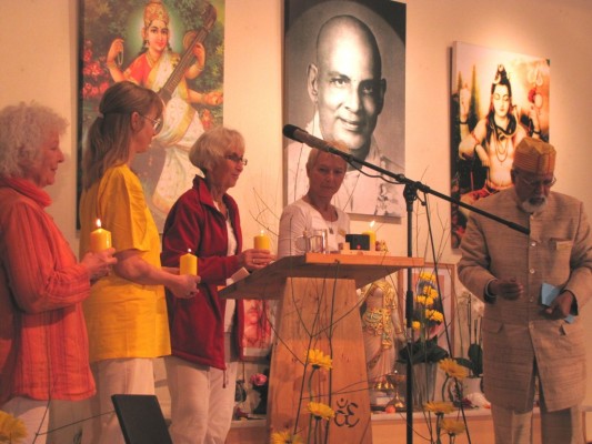 2013 Yoga Kongress Ritual Nepal Lodh