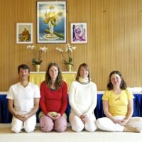 neue Sevakas bei Yoga Vidya