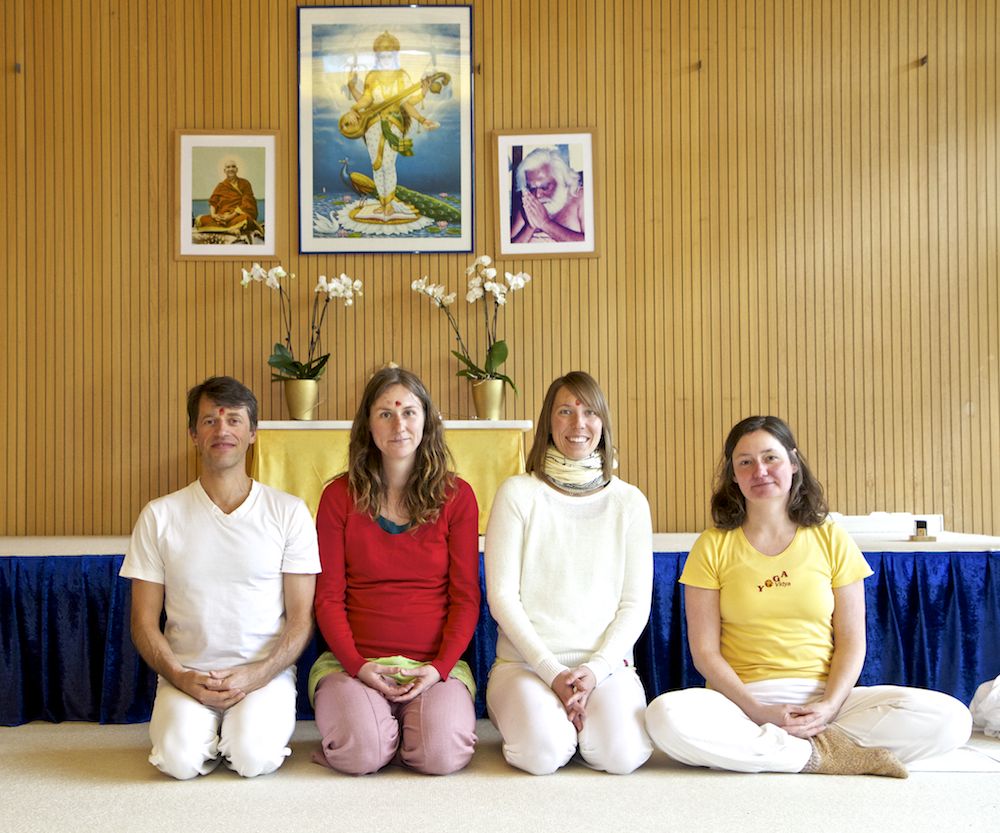neue Sevakas bei Yoga Vidya