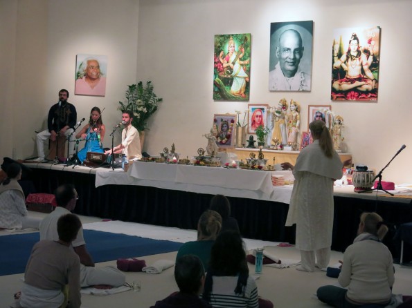 4_Kirtan
