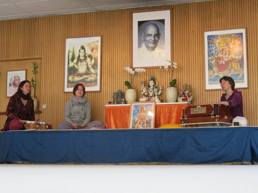 Hanuman Chalisa mit Vani Devi