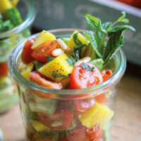 Tomaten-Mango-Salat