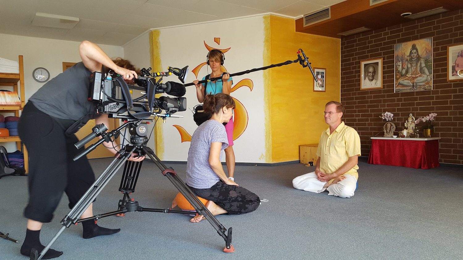 TV-Aufnahmen bei Yoga Vidya