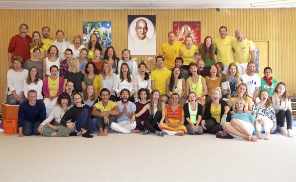 Abschlussfoto der vierwöchigen Yogalehrerausbildung im September 2017