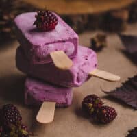 Brombeer Eis