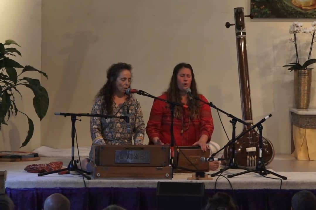 Hagit Noam und Satyadevi