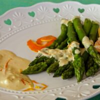 Vegane Sauce Hollandaise zu Spargel