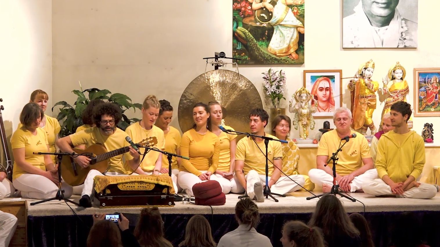 Yogalehrerinnen aus Bad Meinberg
