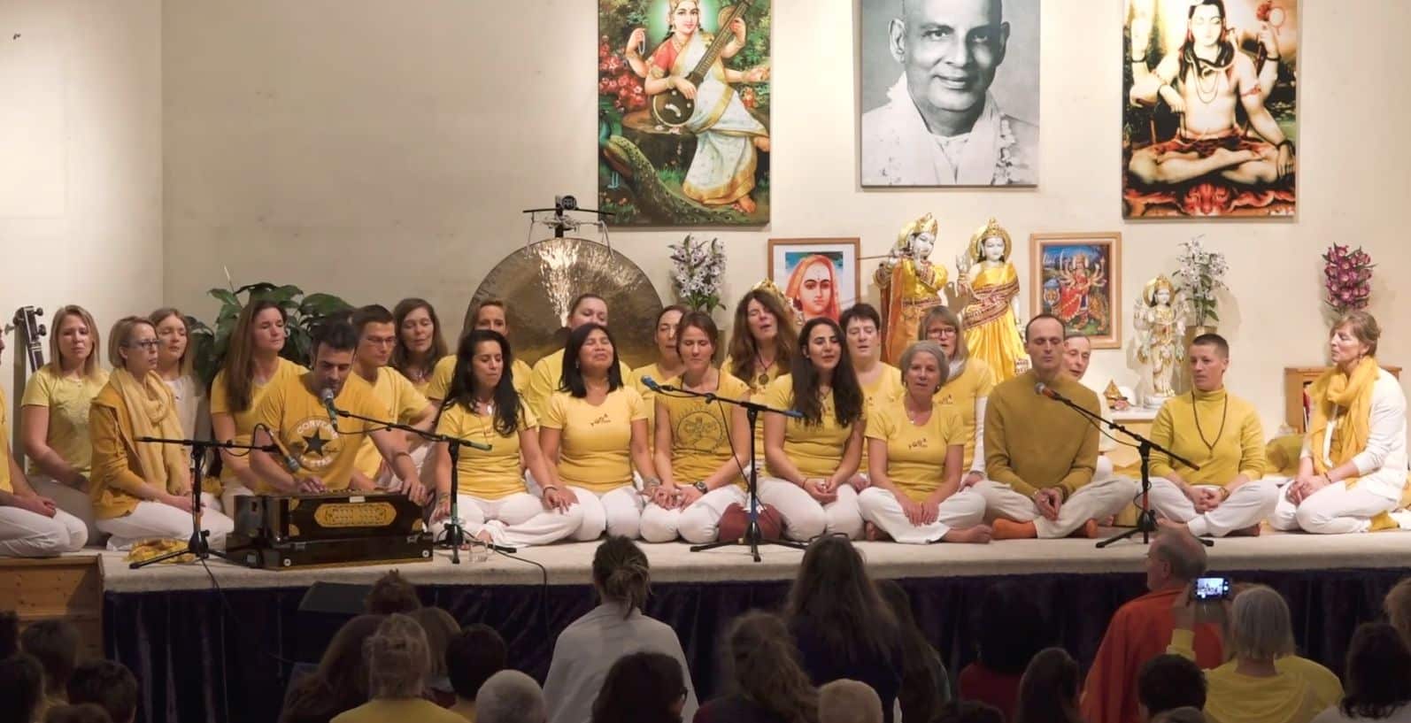 Yogalehrerinnen aus Bielefeld, Bochum und Kassel