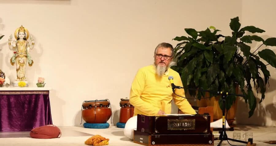 Bharata erzählt die geschichte von Hanuman im Satsang