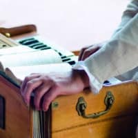 Harmonium Mantra Kirtan