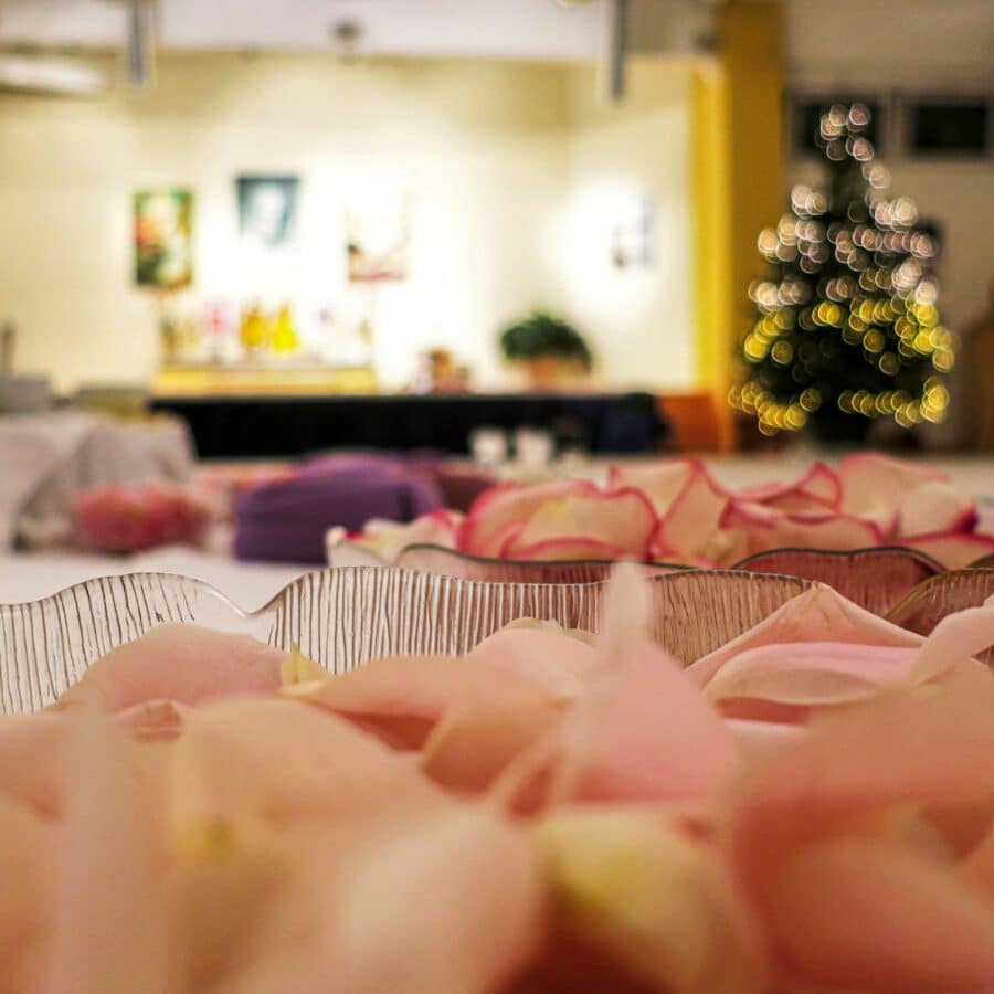 Weihnachten bei Yoga Vidya - Vorbereitung für die Puja