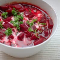 Vegane Rote-Beete-Suppe mit indischem Flair
