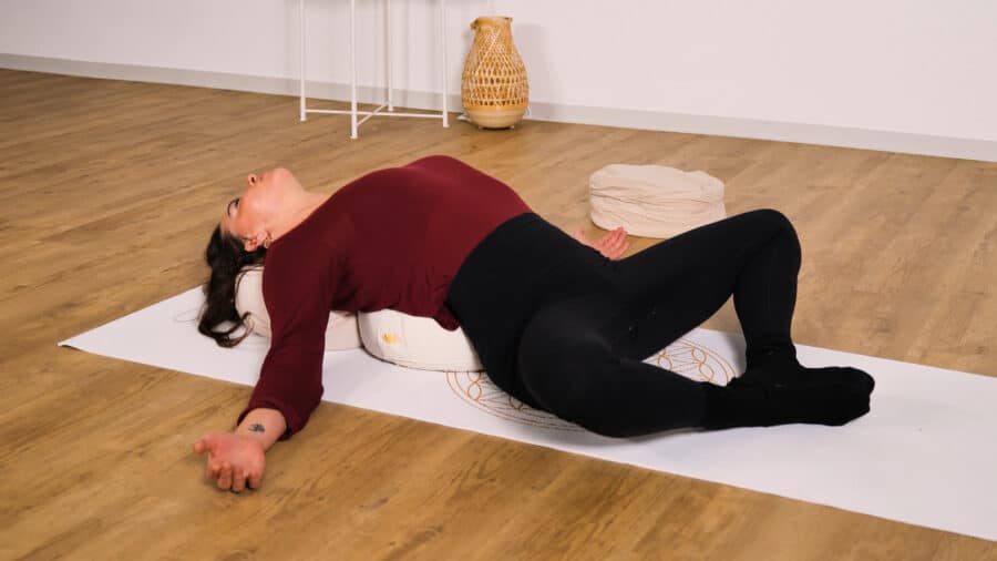 Unsterstützter Fisch - Yin Yoga Asanas