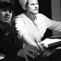 Shankara und Peywand sind das Duo hinter The Dancing Shiva