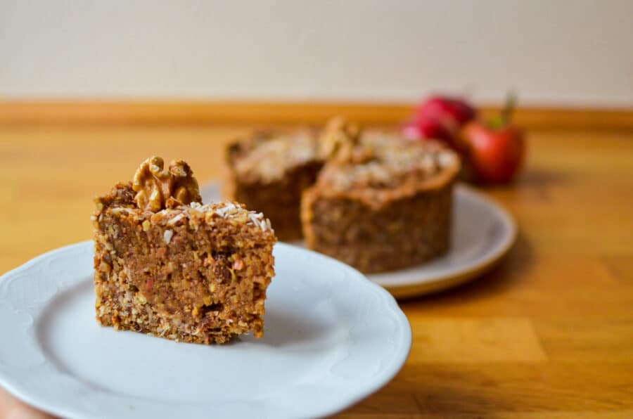Roh-veganer Apfelkuchen