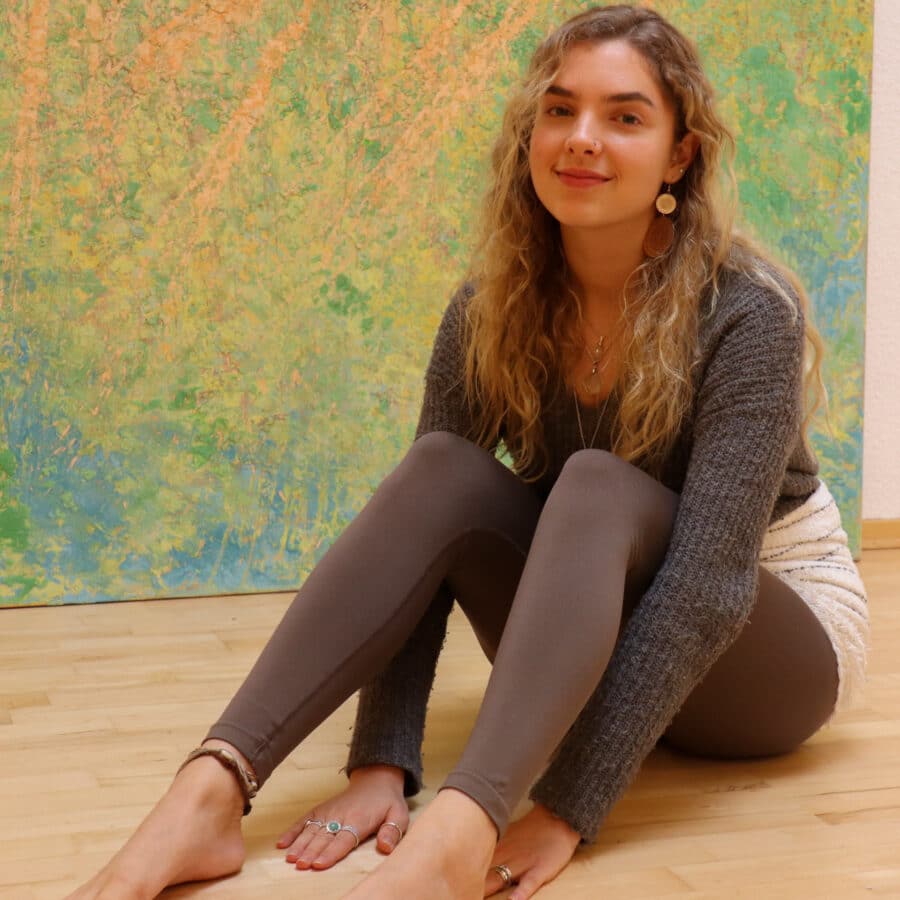 Navaratri-Asanas - Gopyasana