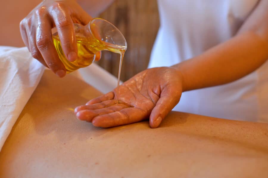 Ayurveda Öl Massage