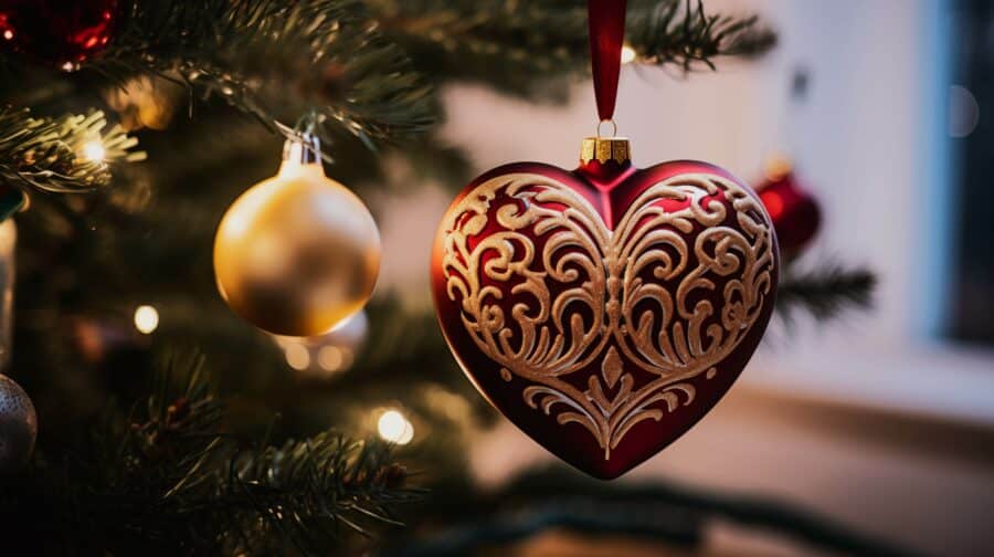 Rot, Grün, Gold und Silber - Symbole vom Julfest