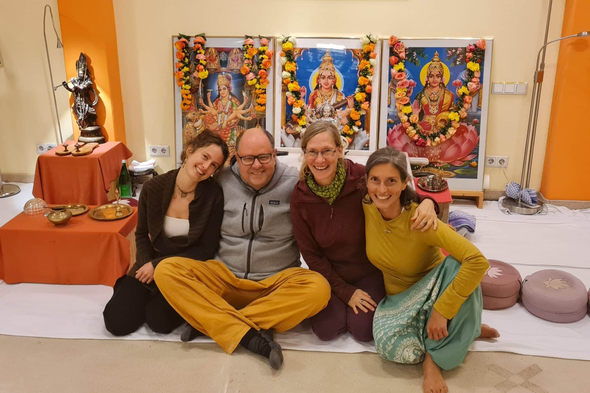 Navaratri Team Navaratri-Erfahrungen