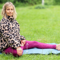 Pawanmuktasanas-Ardha-Titali-Asana
