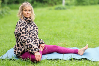 Pawanmuktasanas-Ardha-Titali-Asana