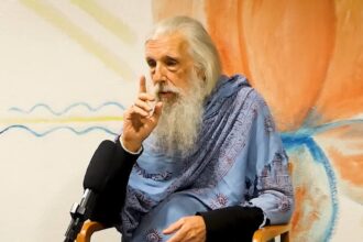 Ira Schepetin teaching Vedanta Intensive