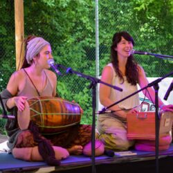 Pranavi und Jula auf dem Xperience Festival 2022