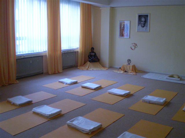 eroffnung-yoga-vidja-zentrum-bremen-januar-2009-014.jpg