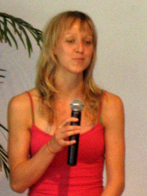 Sabine von Yoga Vidya Austria, Kinderyoga Übungsleiter Ausbilderin