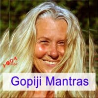 Cover Art des Gopiji - Mantras and Kirtans Podcast