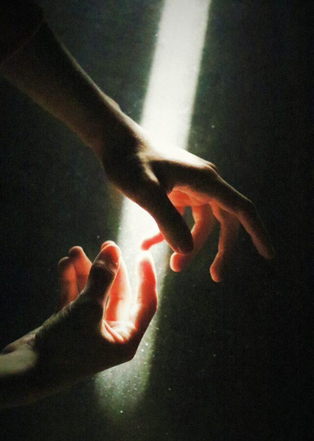Heiliger Geist - Licht, Hände