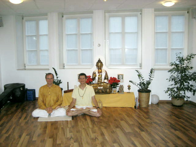 Atmamitra und Sukadev im Yoga Vidya Center Diepholz