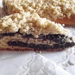 Kuchen mohnkuchen-mohnstrudel-mit-streuseln-hefeteig