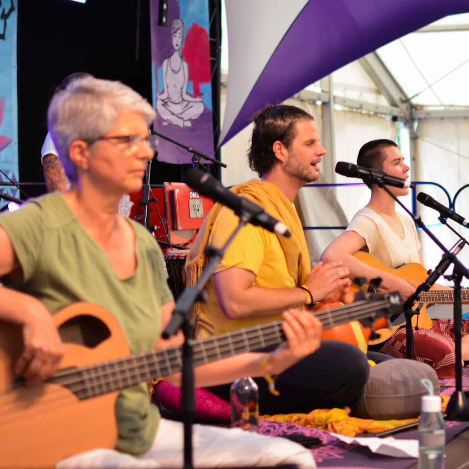 Yoga Vidya Kirtan Family auf dem Xperience Festival 2022